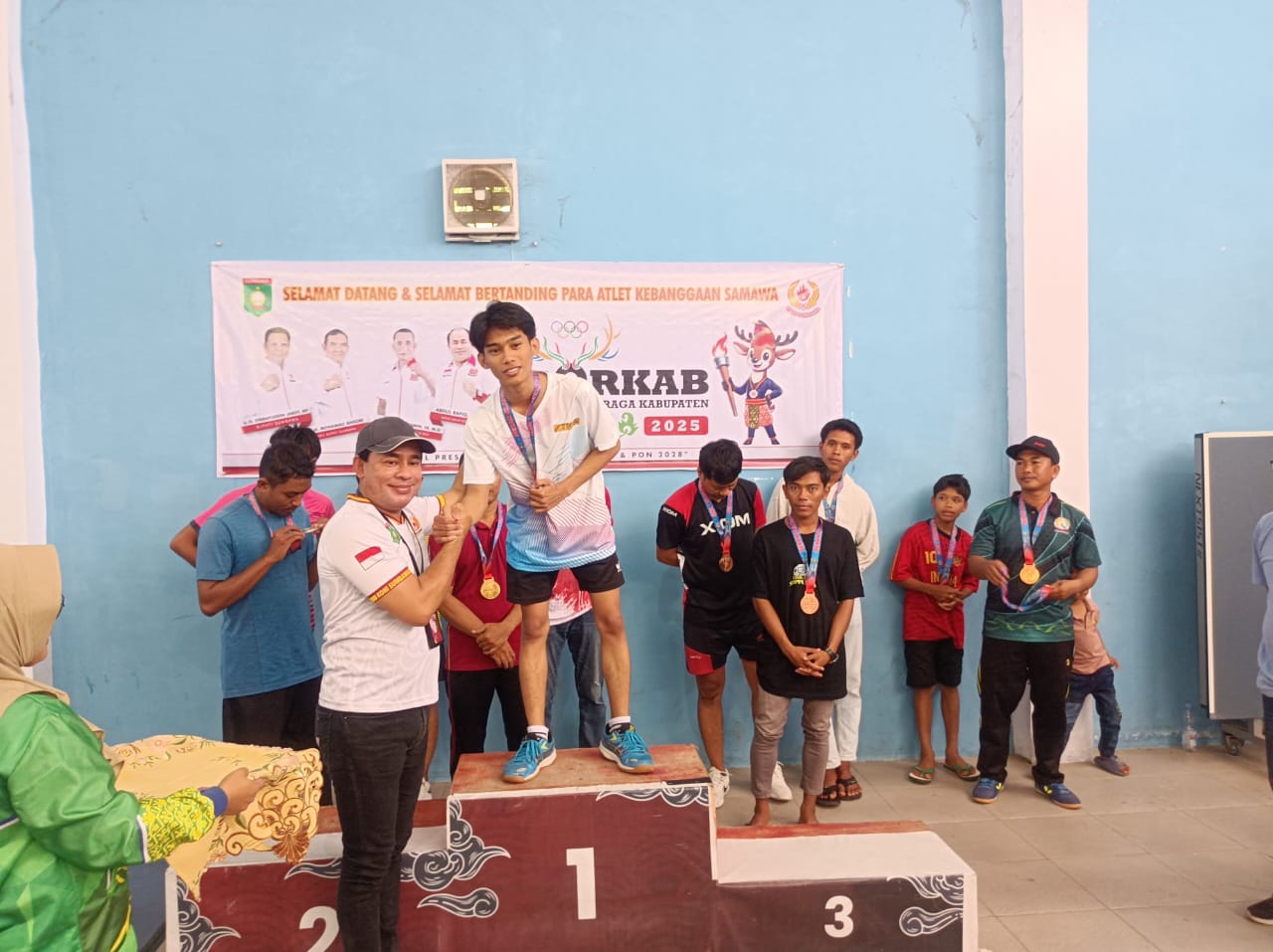 Kecamatan Alas Rebut Juara Umum di Cabor Tenis Meja Porkab Sumbawa 2025
