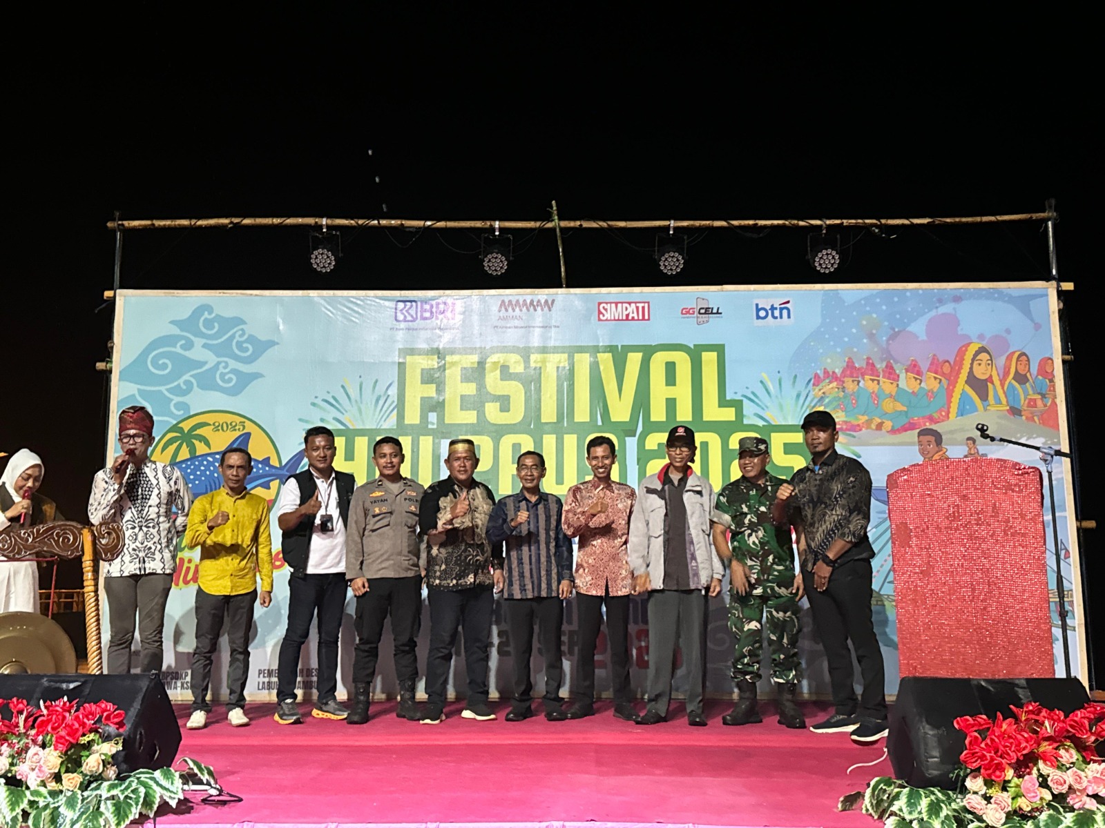 PLN UP3 Sumbawa Sukses Dukung Keandalan Listrik Festival Hiu Paus 2025