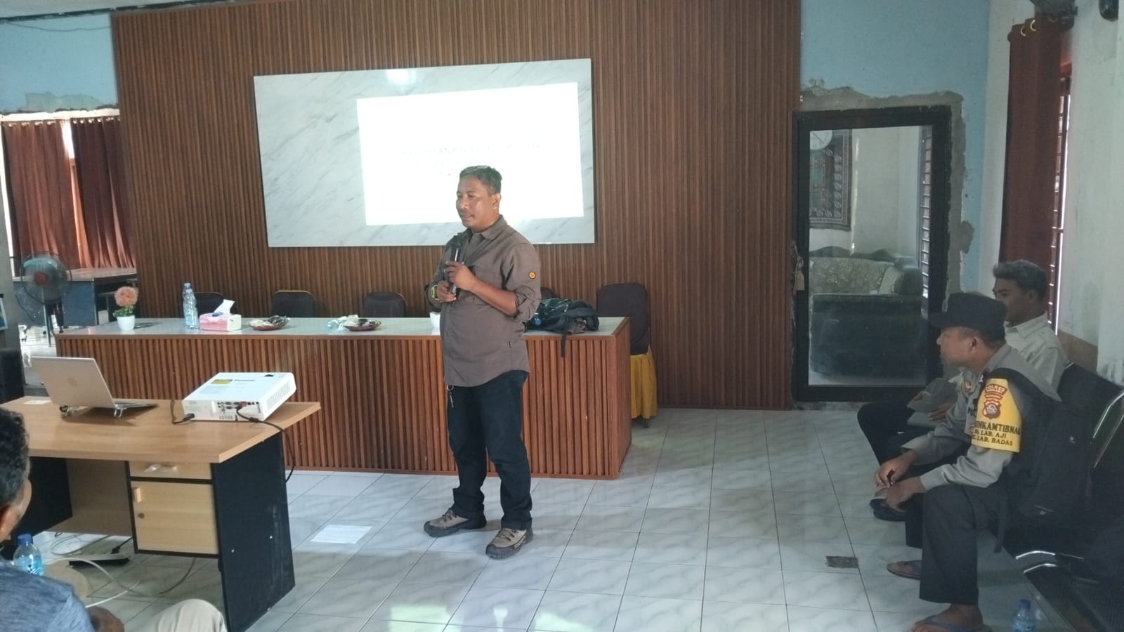 Membangun Pariwisata Pulau Moyo, Mengutamakan Keselamatan dan Kearifan Lokal