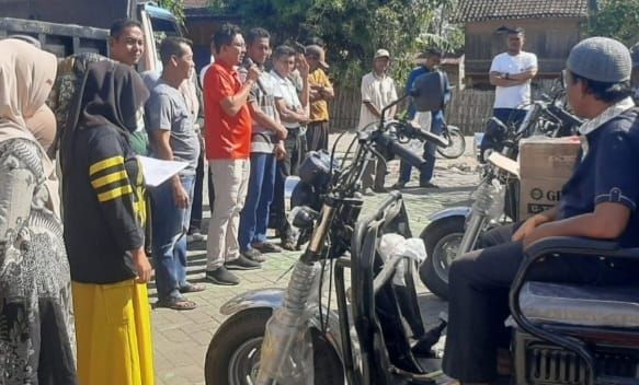 4 ARMADA SAMPAH DI LUNCURKAN PEMDES BATU TERING